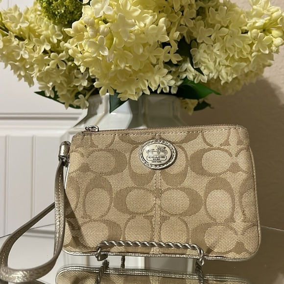 Coach Est 1941 New York Beige Wristlet, Vintage